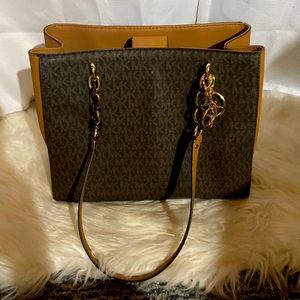 Michael Kors Authentic Purse